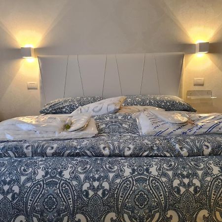 Residenza Venturini 2.0 Aparthotel Piacenza Luaran gambar